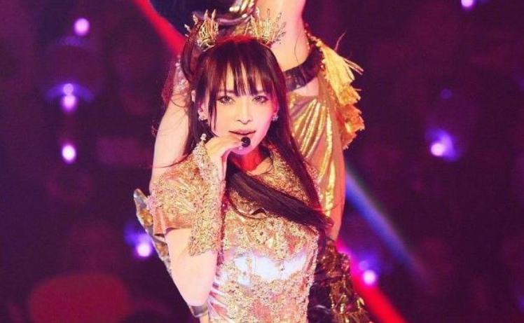 日本女歌手滨崎步否认孩子生父是马斯克