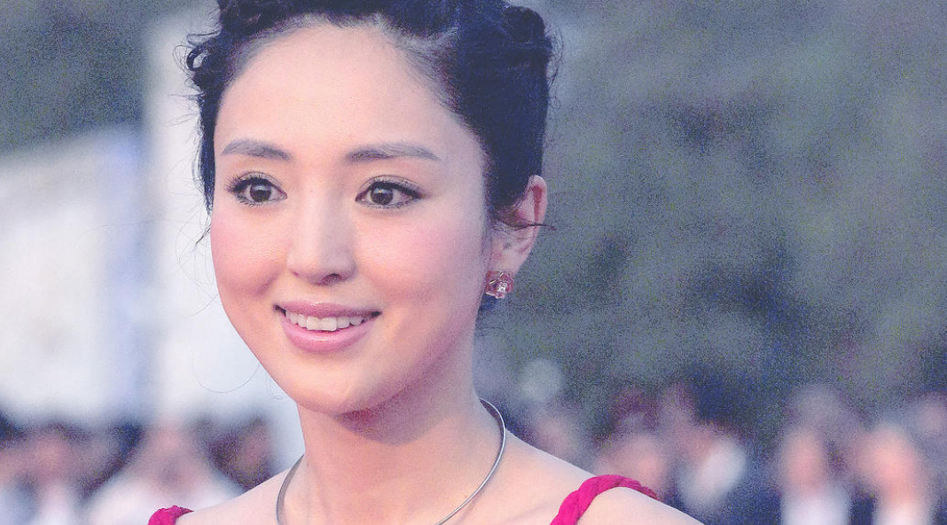 董璇自曝已再婚,这个决定还影响了佟丽娅