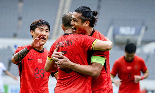 国足1-0中国香港获东亚杯季军