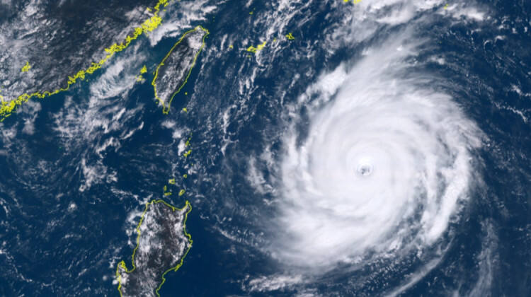 “剑鱼”已加强为台风级，海南多地发布红色预警