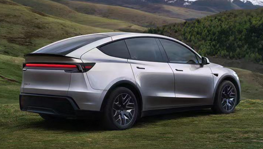 特斯拉Model Y L上市，33.9万元起售