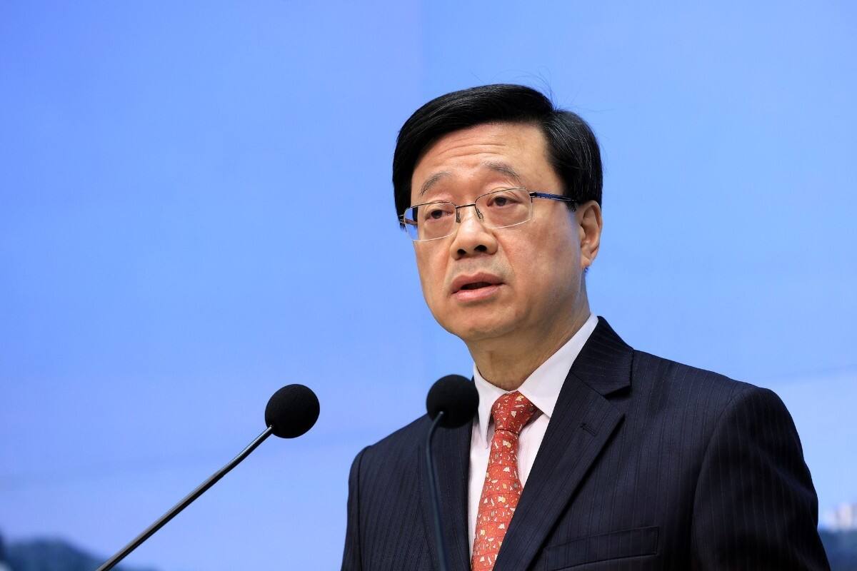 香港大埔火灾已造成4人死亡，一名消防员殉职，李家超发声